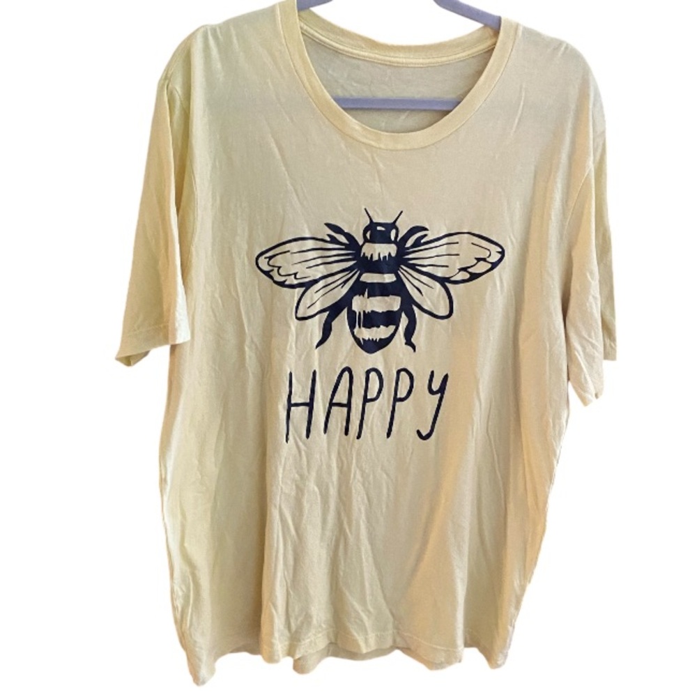 Bee 🐝 Happy woman’s T-shirt. Size 3x
